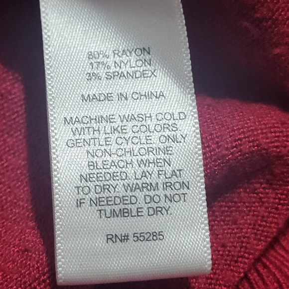 Express buttoned sweater- Medium   Burgundy red. - Picture 5 of 9